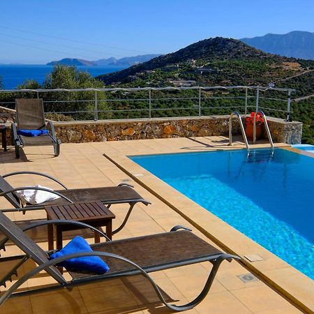 Villa Poppy Vathí Екстериор снимка