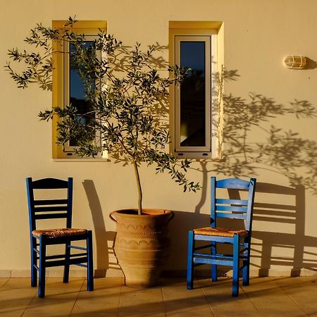 Villa Poppy Vathí Екстериор снимка