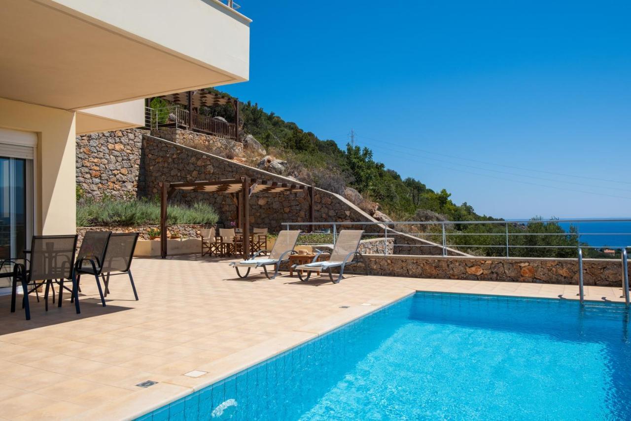 Villa Poppy Vathí Екстериор снимка