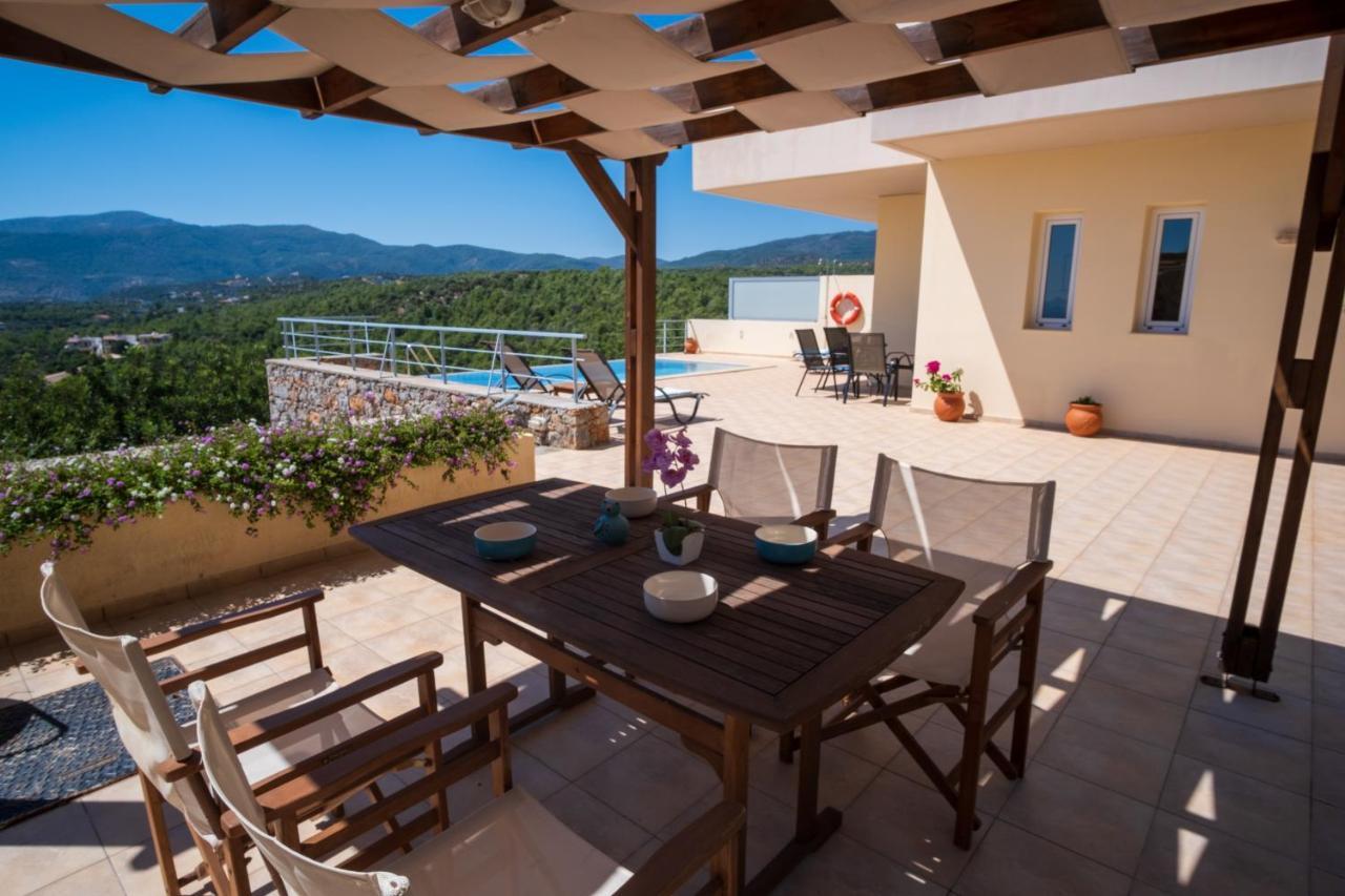 Villa Poppy Vathí Екстериор снимка