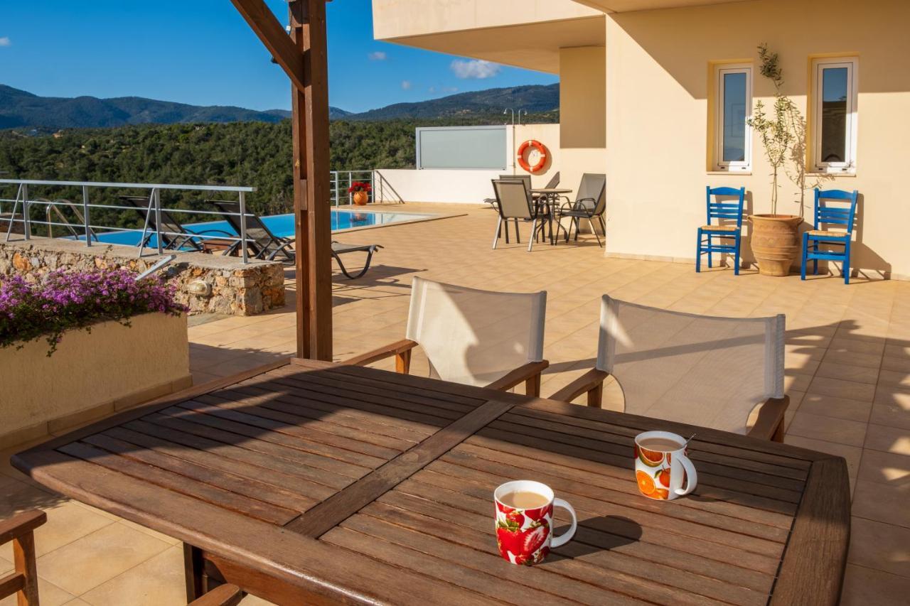 Villa Poppy Vathí Екстериор снимка