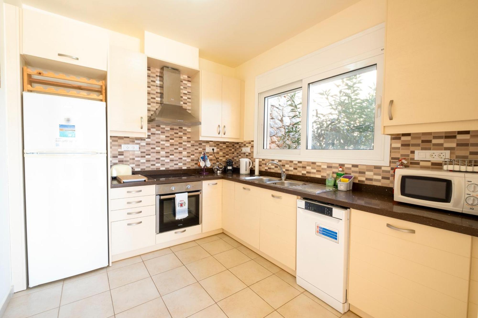 Villa Poppy Vathí Екстериор снимка