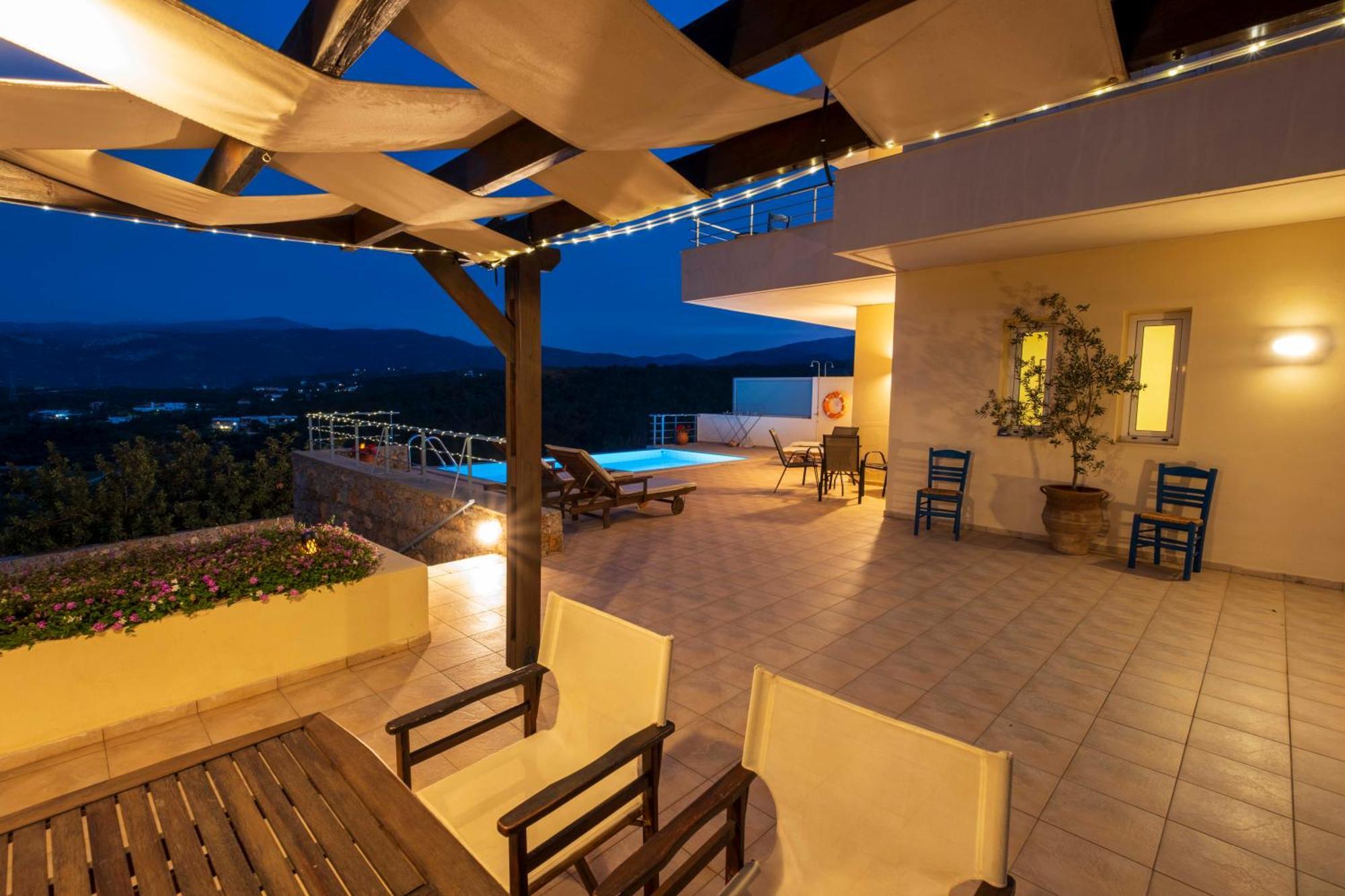 Villa Poppy Vathí Екстериор снимка
